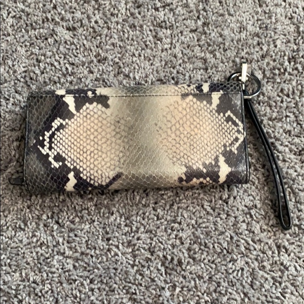 Henri Bendel wallet - Picture 4 of 5